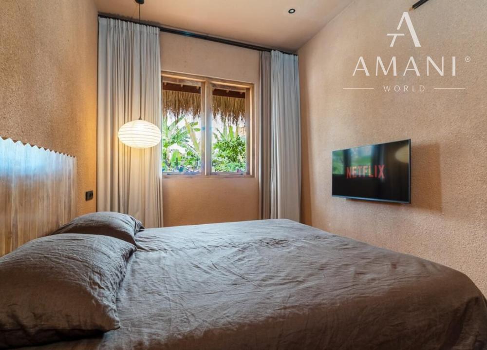 Tropická dvojspálňová vila v pešej vzdialenosti od pláže v Kedungu