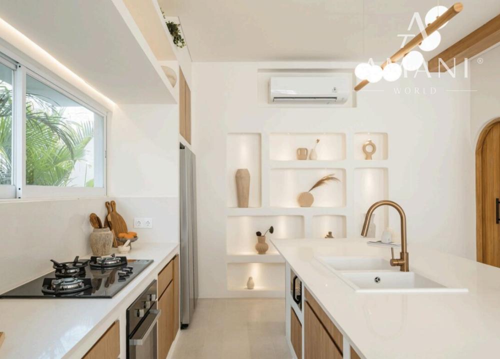 Moderná biela vila s 3 spálňami v centrálnej časti Uluwatu