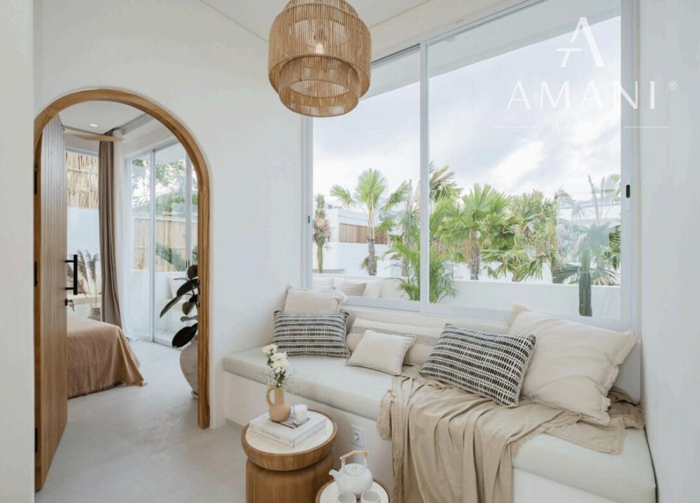 Moderná biela vila s 3 spálňami v centrálnej časti Uluwatu