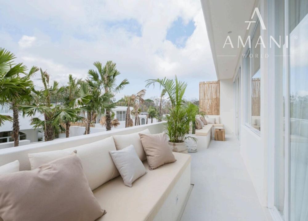 Moderná biela vila s 3 spálňami v centrálnej časti Uluwatu