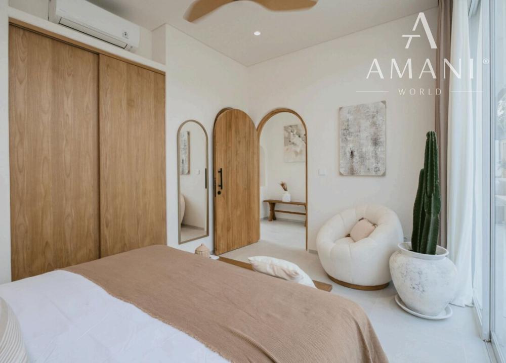 Moderná biela vila s 3 spálňami v centrálnej časti Uluwatu