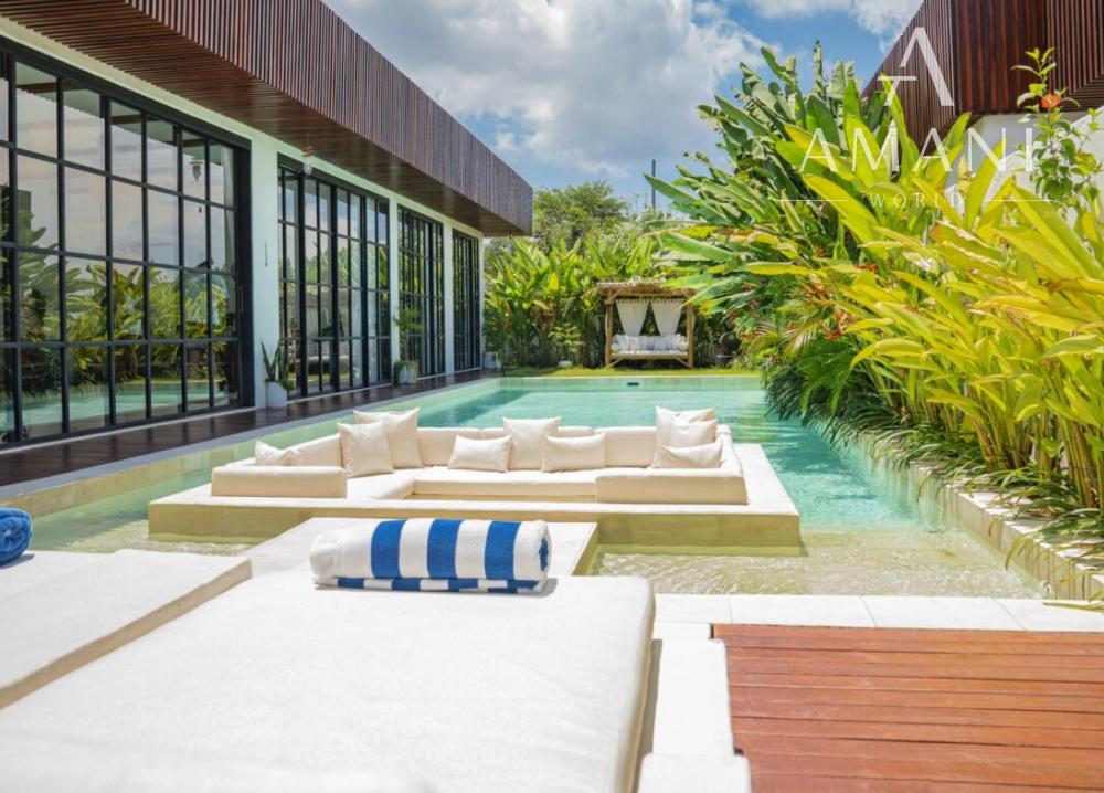 Trojspálňová vila v stredomorskom štýle v kopcoch Jimbaran