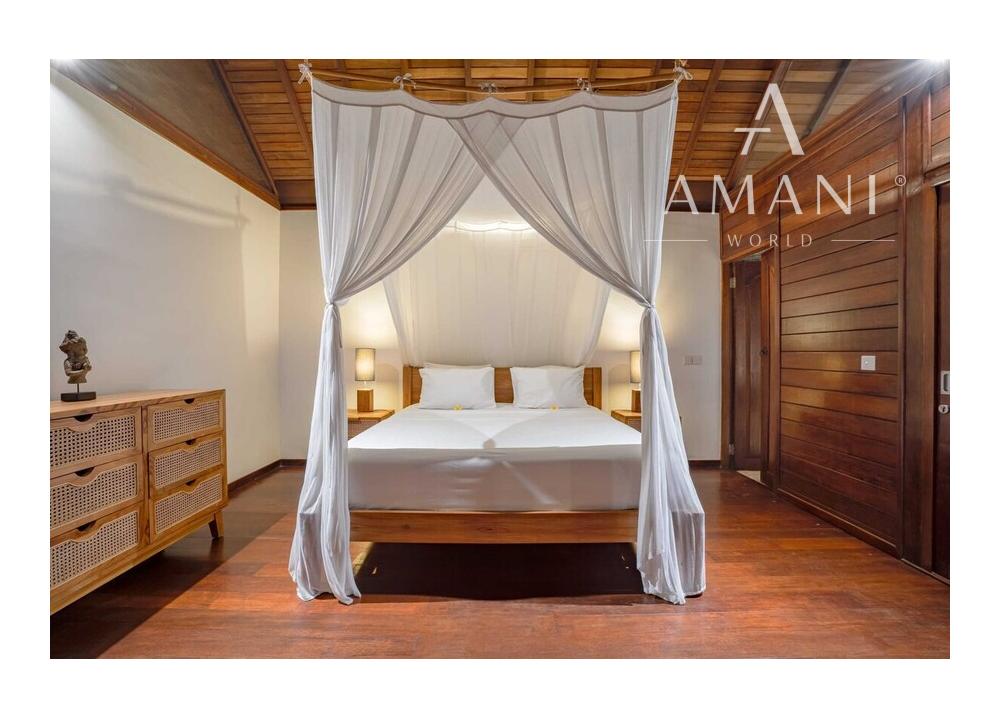 Tradičná balijská vila s tromi spálňami v Berawa