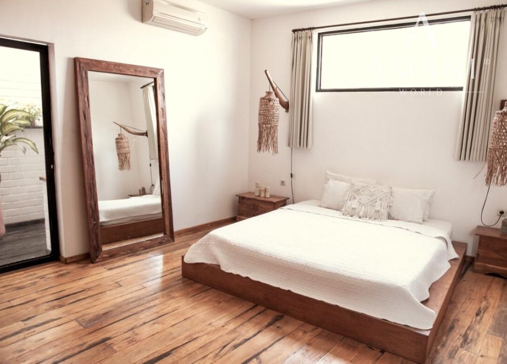 Trojspálňová vila pri pláži v Canggu