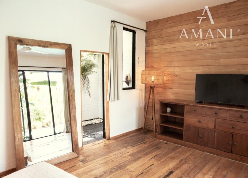 Trojspálňová vila pri pláži v Canggu