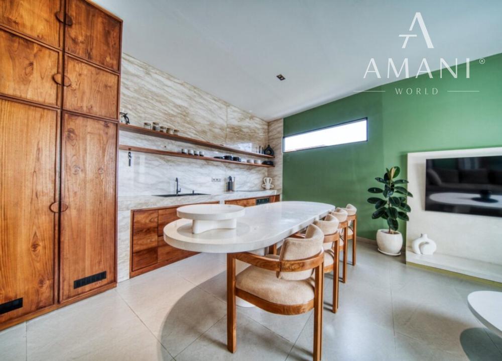 Tropická vila s 3 spálňami a strešnou terasou v Tumbak Bayuh