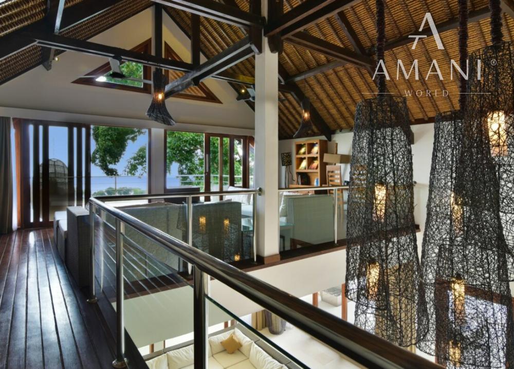 Plážová vila na útese s výhľadom na oceán v severnom Bali