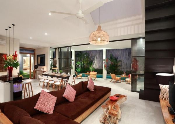 Elegantná 4-spálňová vila v srdci Seminyaku