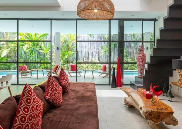 Elegantná 4-spálňová vila v srdci Seminyaku