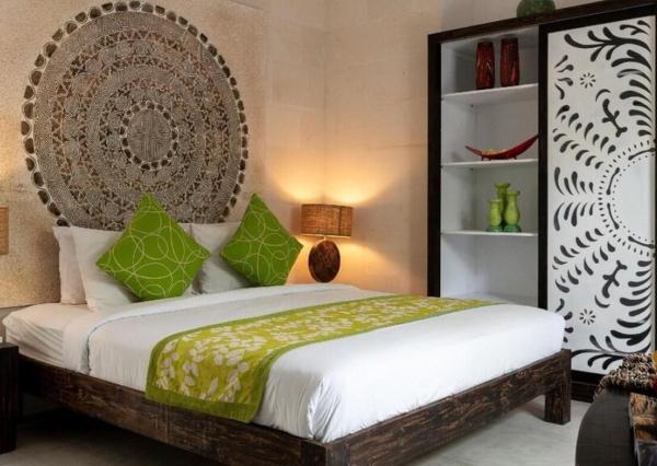 Elegantná 4-spálňová vila v srdci Seminyaku