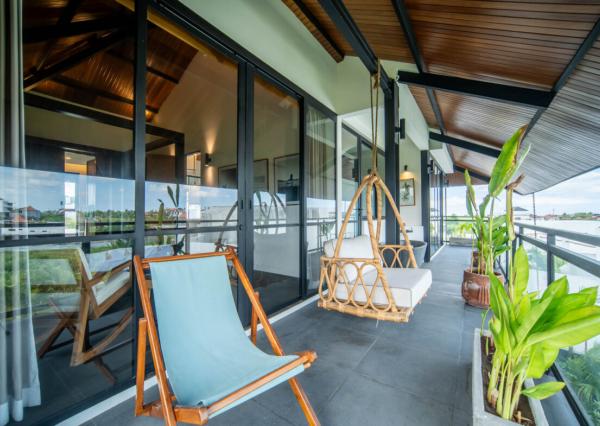 Tropicko-japonská 3-spálňová vila v Tumbak Bayuh