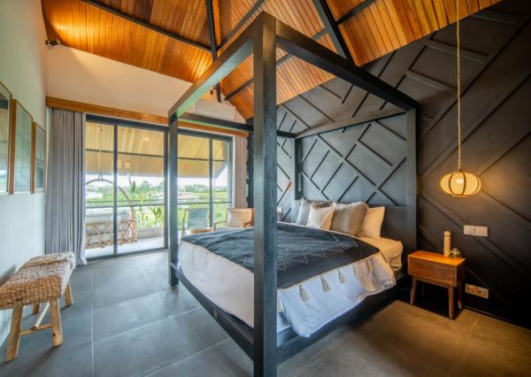 Tropicko-japonská 3-spálňová vila v Tumbak Bayuh