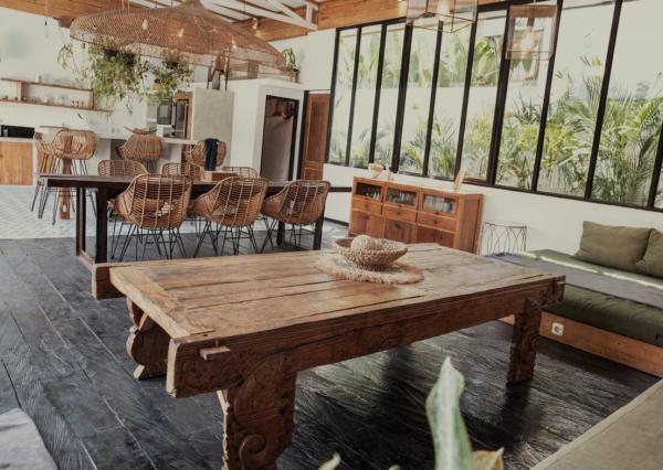 Štýlová 3-spálňová vila len pár minút od pláže