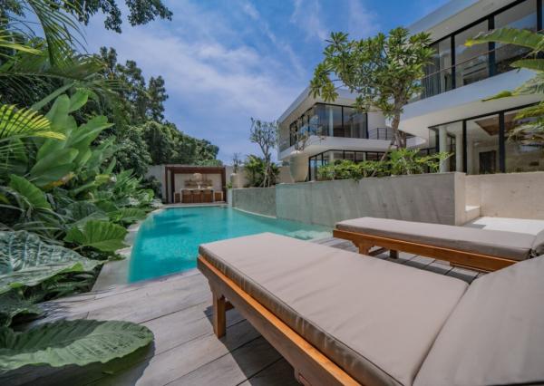 Luxusná 4-spálňová vila s kinosálou