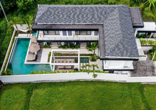 Exkluzívne tropické bývanie s výhľadom na prírodu v Ubud