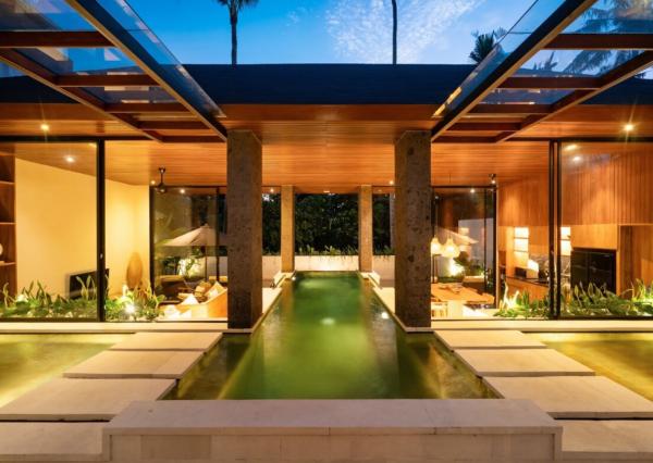 Exkluzívne tropické bývanie s výhľadom na prírodu v Ubud