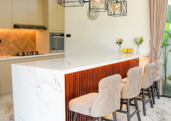 Moderná päťspálňová rodinná vila v pokojnej časti Ubud