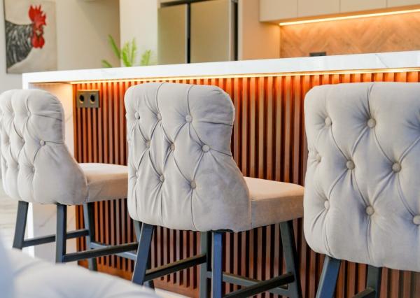 Moderná päťspálňová rodinná vila v pokojnej časti Ubud