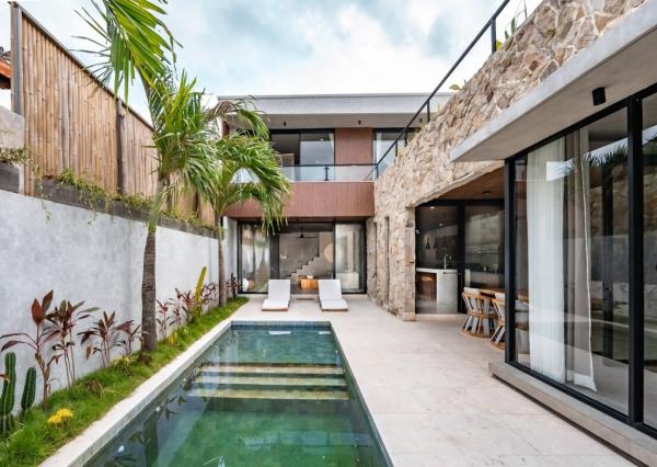 Tropická trojspálňová vila s výhľadom na ryžové polia v Ubud