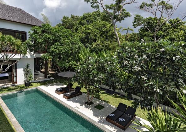 Rozľahlá dizajnová vila so 4 spálňami pri pláži Petitenget