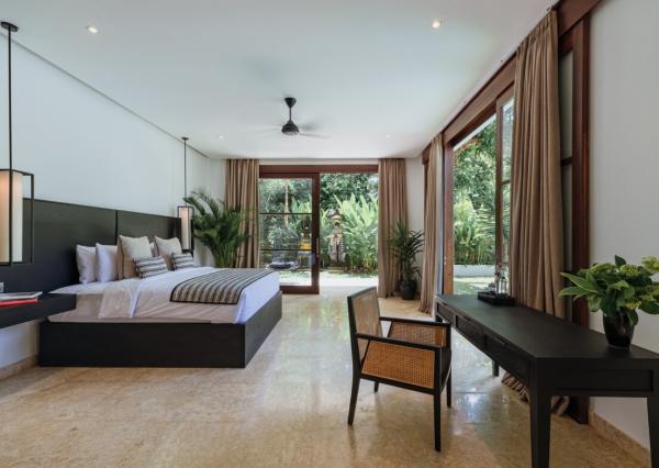 Rozľahlá dizajnová vila so 4 spálňami pri pláži Petitenget