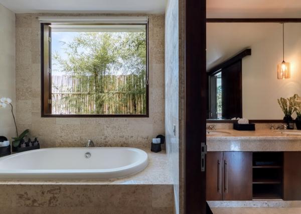 Rozľahlá dizajnová vila so 4 spálňami pri pláži Petitenget