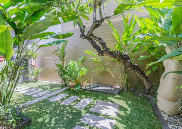 Moderná minimalistická 3-spálňová vila v Seminyak