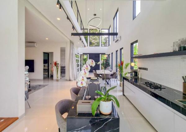 Moderná vila s malebným výhľadom v Tumbak Bayuh