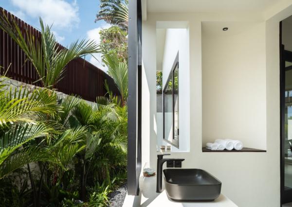 Štýlová tropická vila s 1 spálňou blízko pláže v Cemagi