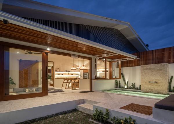 Moderná tropická jednoizbová vila blízko pláže v Cemagi