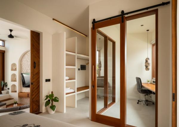 Moderná tropická jednoizbová vila blízko pláže v Cemagi