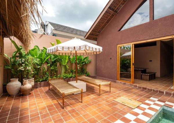 Tropická dvojspálňová vila v pešej vzdialenosti od pláže v Kedungu