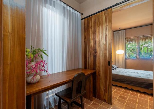 Tropická dvojspálňová vila v pešej vzdialenosti od pláže v Kedungu