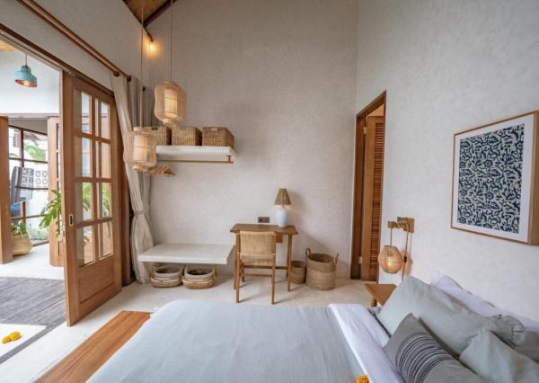 Útulná minimalistická 1-izbová vila na pláži v Kedungu