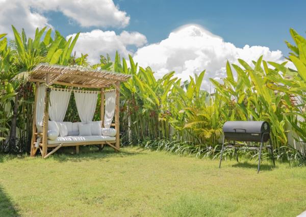 Trojspálňová vila v stredomorskom štýle v kopcoch Jimbaran