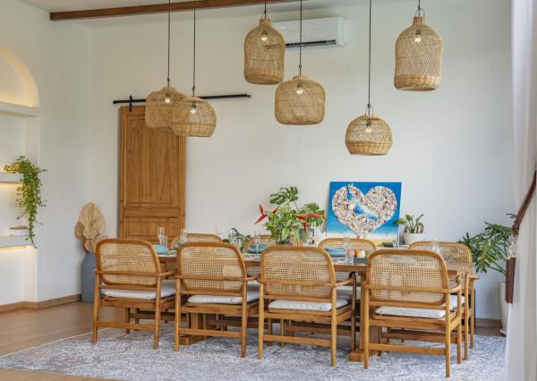 Trojspálňová vila v stredomorskom štýle v kopcoch Jimbaran