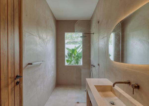 Moderná tropická dvojspálňová vila v Pecatu