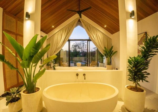 Nová stredomorská vila s 1 spálňou pri pláži Nyang Nyang