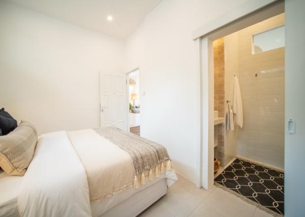 Moderná minimalistická vila v berawa canggu