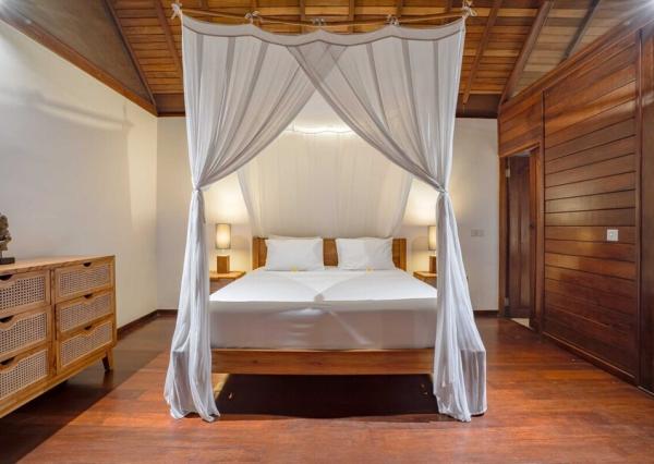 Tradičná balijská vila s tromi spálňami v Berawa