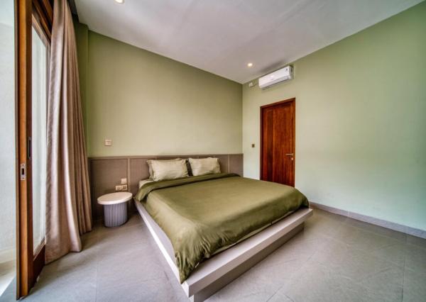 Tropická vila s 3 spálňami a strešnou terasou v Tumbak Bayuh