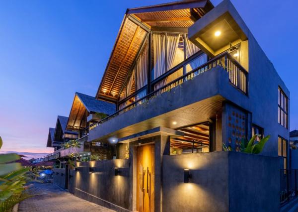 Tropický rodinný dom v centre Padonan, Canggu