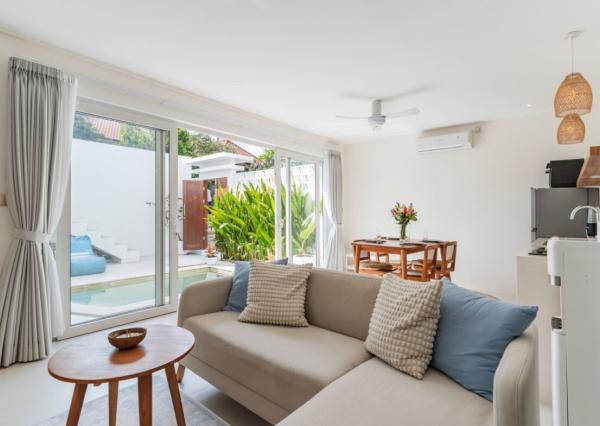 Investičná vila s pracovňou a strešnou terasou v Canggu