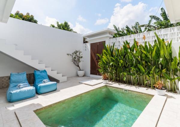 Investičná vila s pracovňou a strešnou terasou v Canggu