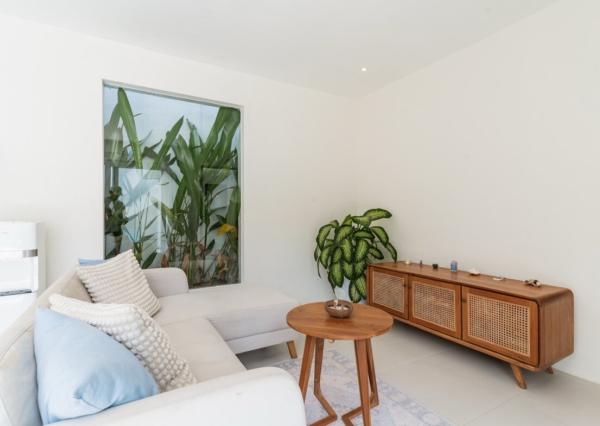 Investičná vila s pracovňou a strešnou terasou v Canggu