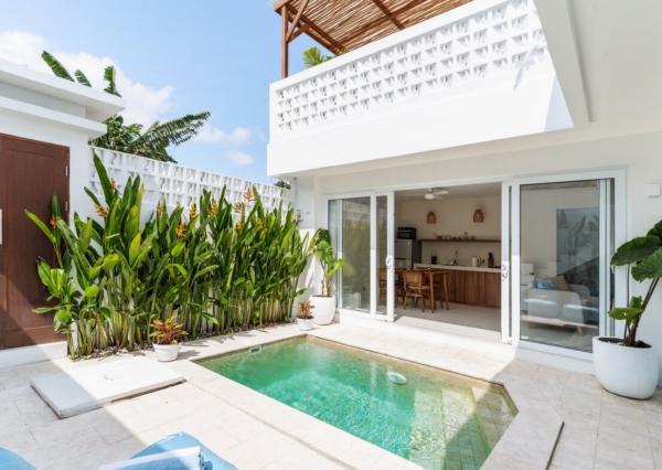 Investičná vila s pracovňou a strešnou terasou v Canggu