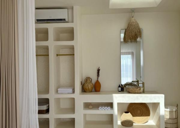 Štýlová 2-izbová vila s výhľadom na ryžové polia v Munggu