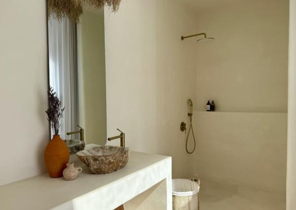 Štýlová 2-izbová vila s výhľadom na ryžové polia v Munggu