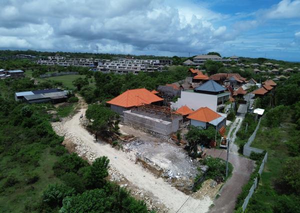 Moderná trojspálňová vila s bazénom v oblasti Melasti