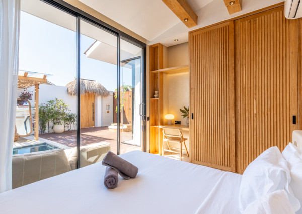 Hotová dizajnová vila s jednou spálňou a privátnym bazénom